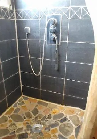Le Clos De Bernadette Guest house